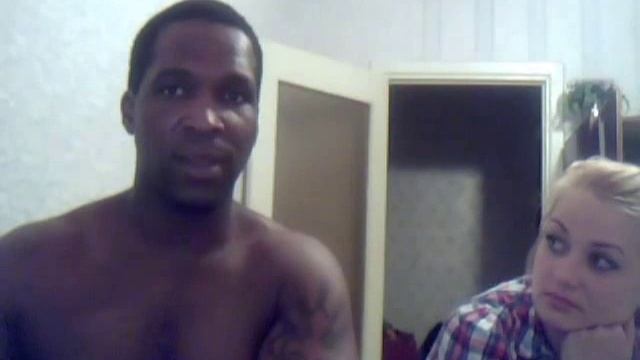 НЕГР С БАБОЙ