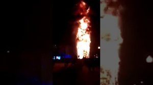 В Южно-Сахалинске горит елка на новый год