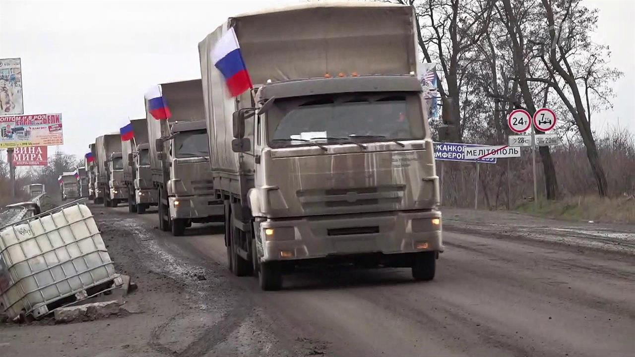 Около ста тонн гуманитарной помощи российские военные доставили из Крыма в Мелитополь