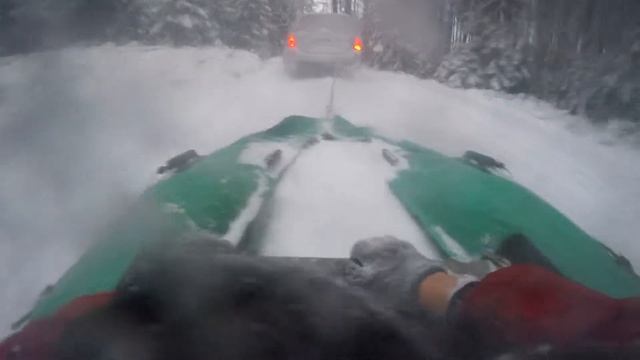 Лодка на буксире смотреть онлайн