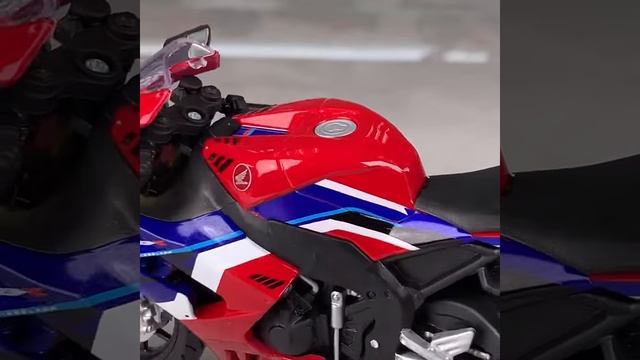 Maisto 1:12 Honda CBR 1000RR-R Fireblade SP Motorcycle model Static Die Cast Vehicles смотреть онлайн