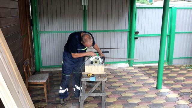 Дача в Сибири: чудо-ящик для компоста без единого гвоздя смотреть онлайн