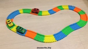 Машинка с треком (Гибкий трек) из Fix Price