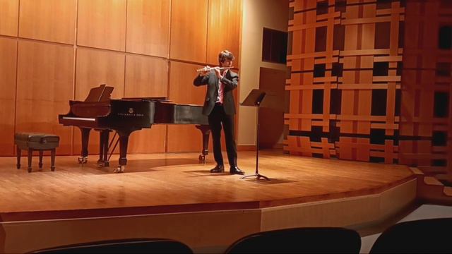 J.S. Bach Partita in A Minor for Solo Flute :: performed by Andrew Gioannetti смотреть онлайн