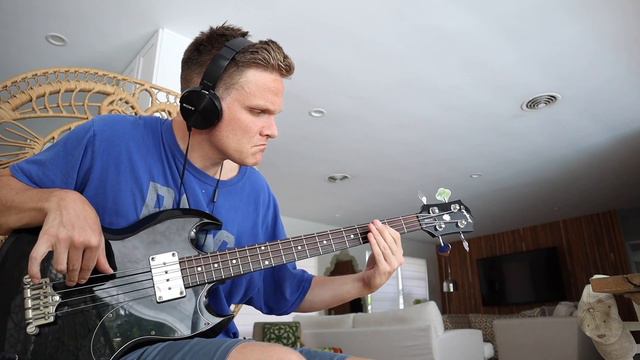Epiphone EB-0 Bass Guitar Review! смотреть онлайн