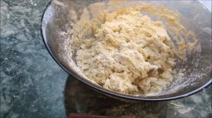 Пирог из песочно-дрожжевого теста
