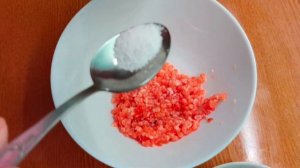 Солим икру горбуши