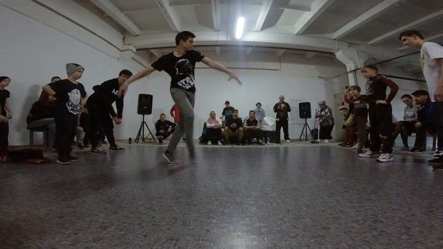 "Эван"/"?"/"?" vs "Prime"/"Dzey"/"EazyDen" |1\4| JUNIOR 2+1 |"Дети Фанка"| 21.04.19 смотреть онлайн