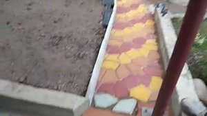 Цветная тротуарная плитка,сделанная своими руками,и камушки в ней,которые светятся в темноте...