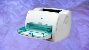 Разборка лазерного принтера hp LaserJet 1000 Q1342A. Снимаем всю наружную облицовку.