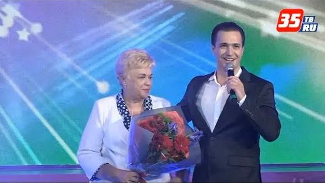 Евгений Шириков - актер и певец с непростой судьбой - Детдомовское детство и как выглядит его семь смотреть онлайн