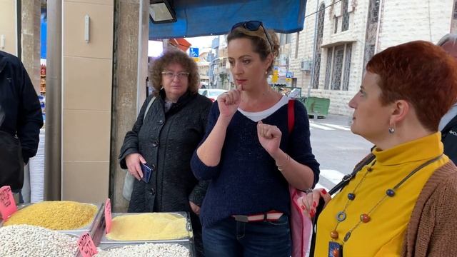 Прогулка по рынку Левинский футблогера, повара, автора блога , Хила Антеби
