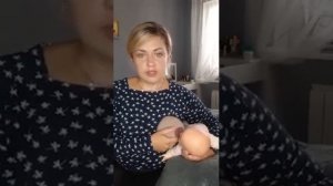 Поза кормления ребенка "Из-под руки"