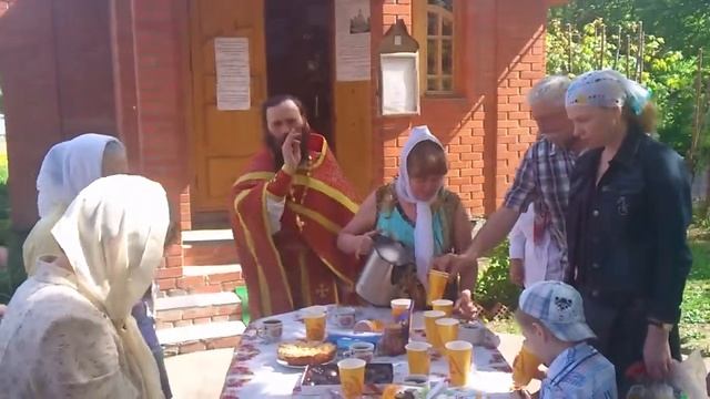 Чаепитие в честь праздника Святых жен-мироносиц смотреть онлайн