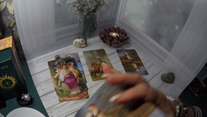 Позвонит или нет ?  Каковы  его намерения?