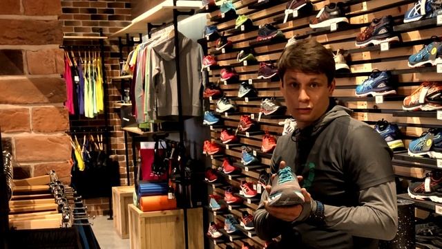 Обзор кроссовок Elevon Hoka One One смотреть онлайн