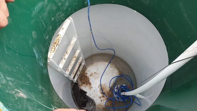 Монтаж пластикового кессона и септика в песчанный грунт смотреть онлайн