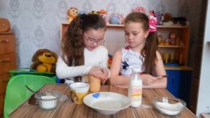 Как сделать мороженое в стаканчике Ice Cream Maker!!!