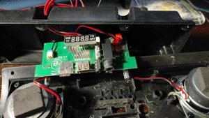 Разобрал музыкальный центр HYUNDAI H MC200 отломалось USB microUSB