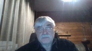Зеркало в раме из поперечных спилов дерева