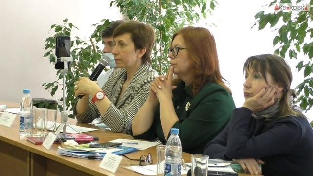 IV Большой педсовет по чтению (часть 1/3) «Сложные темы в детской литературе, которых боятся...» смотреть онлайн