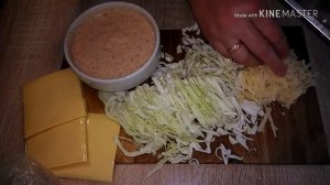 Сырная шаурма с очень вкусным соусом и индейкой!