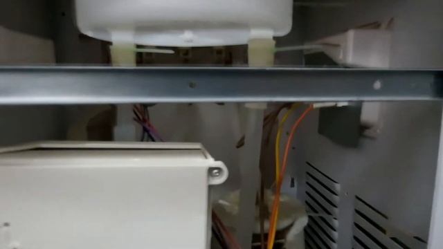 Нагревается вода в бутылке КУЛЕРА!