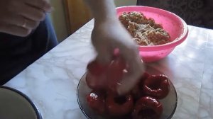 Фаршированный перец (из консервированного перца)