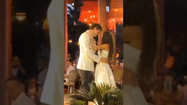 EBRU ŞAHİN VE CEDİ OSMAN ROMANTİK DANS #wedding