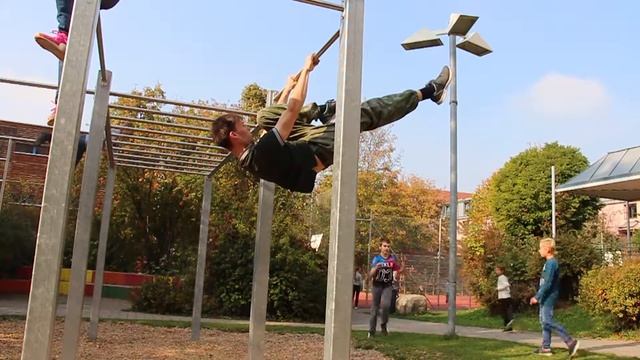 Тренировка виса, горизонта, подтягиваний на одной руке смотреть онлайн