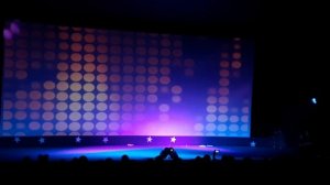 Театральный этюд со стулом