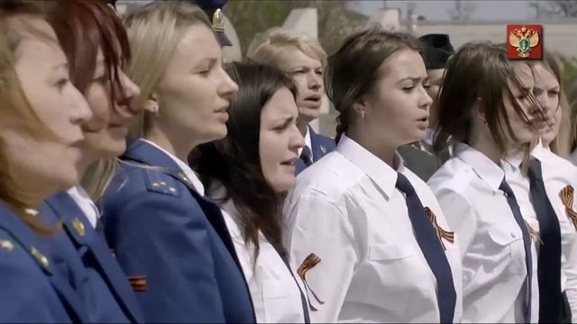 День победы в Крыму: От героев былых времён (English Subtitles) смотреть онлайн