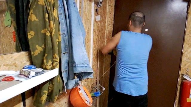 Как очистить провода от изоляции. Мастеркласс от таджика смотреть онлайн