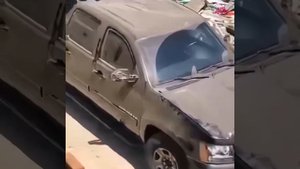 Крепкий внедорожник.