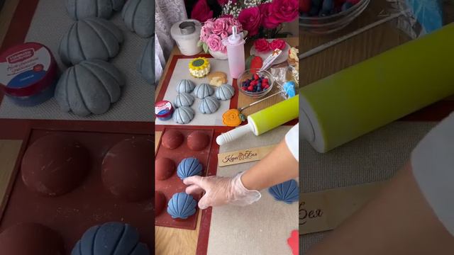 1_Выпечка выпуклых ракушек на форме «полусферы»
