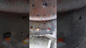 Простой нагрев воды в каркасном бассейне дровами.(2)