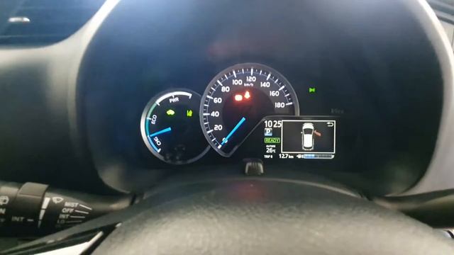 Обзор на Toyota Vitz Hybrid в комплектации Jewela смотреть онлайн