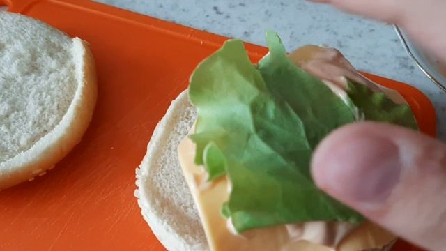 ПОВТОРИЛ БИГ МАК ИЗ МАКДОНАЛЬДСА | БИГ МАК В ДОМАШНИХ УСЛОВИЯХ | ДОМАШНИЙ БИГ МАК смотреть онлайн