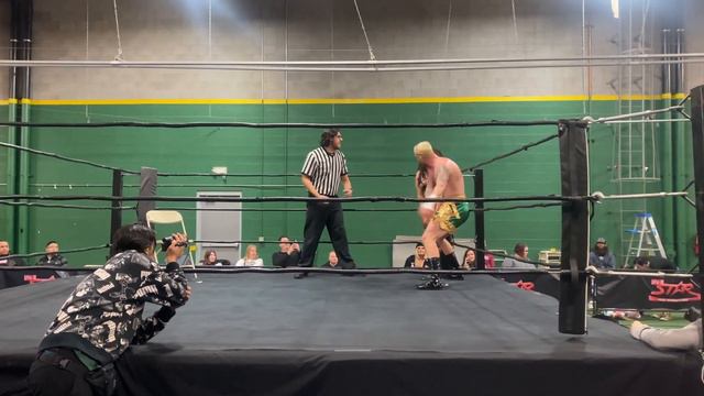 Gypsy Mac vs Roland Steele смотреть онлайн