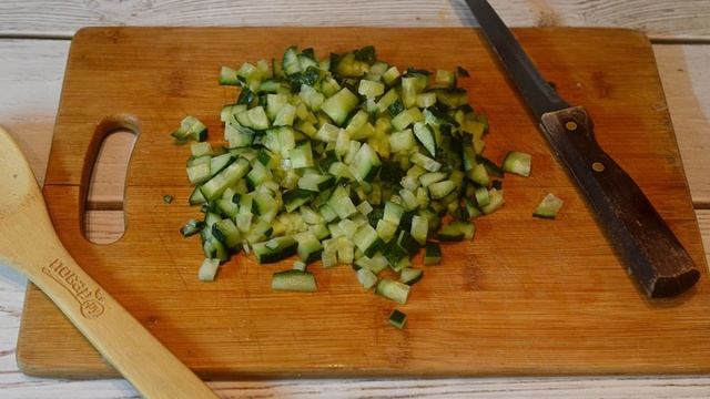 Оливье со скумбрией