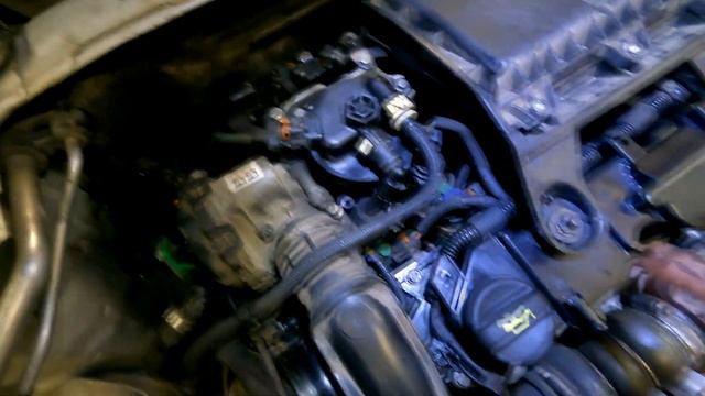 Peugeot 308 ТО замена масла фильтров и колодок.ADblue разбираем. смотреть онлайн