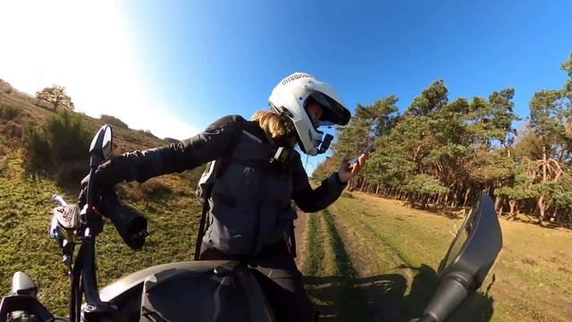 Itchy Boots First ride on an Electric Motorcycle as Park Ranger Assistant [S4 - Eps. 7].