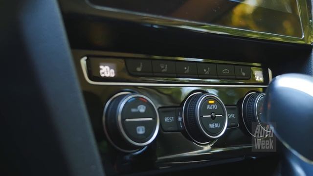 Volkswagen Passat - AutoWeek Review - English subtitles смотреть онлайн