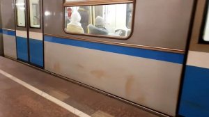 81-740.4/741.4 Русич прибывает на станцию Комсомольская