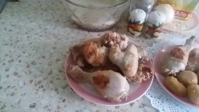 Маринованная жареная курица.