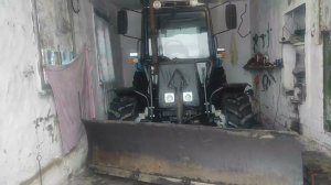 МТЗ 952.2.Крепление снежного отвала на  стойки погрузчика ТУРС 1500М.