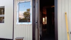 Вставляем пластиковые окна в частном доме из арболита