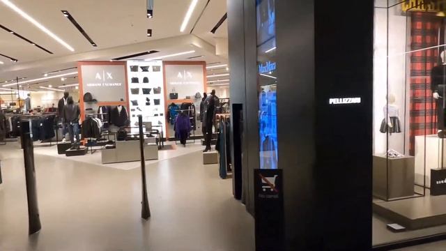 Самый большой торговый центр Европы Иль Чентро Il piu grande centro commerciale in Europe Il Centro