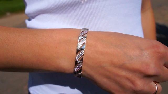 Браслет из белого золота с кристаллами Сваровки смотреть онлайн