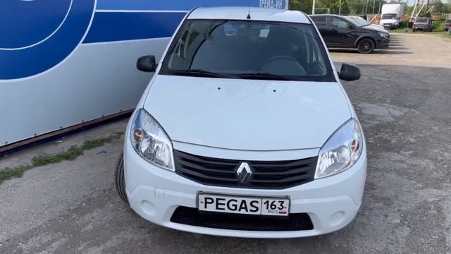 RENAULT SANDERO, 2012, белый, 680 000 руб. смотреть онлайн